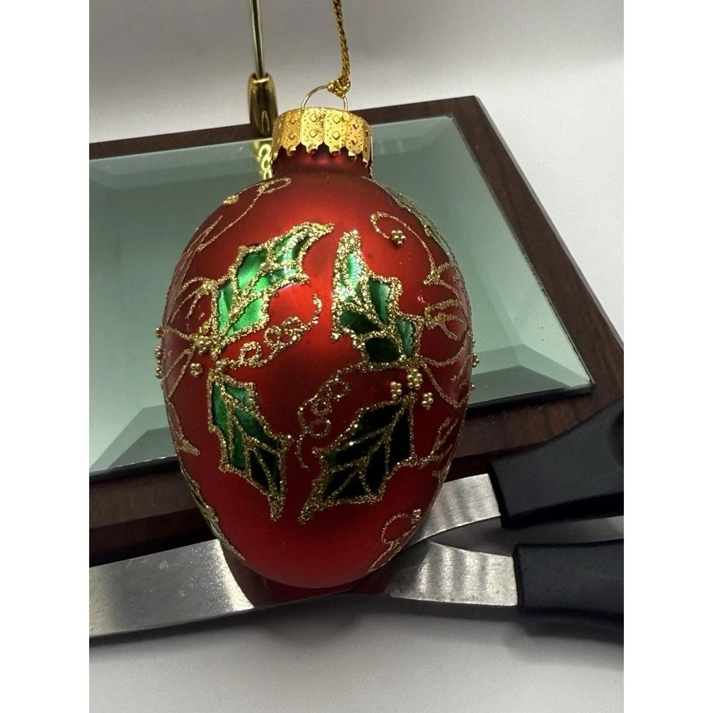 Dept‎ 56 Hand Crafted Glass Egg Ornament RED poinsettia Gold Glitter
